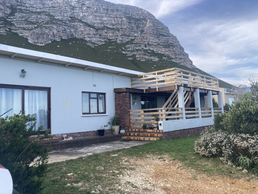 3 Bedroom Property for Sale in Sunny Seas Estate Western Cape